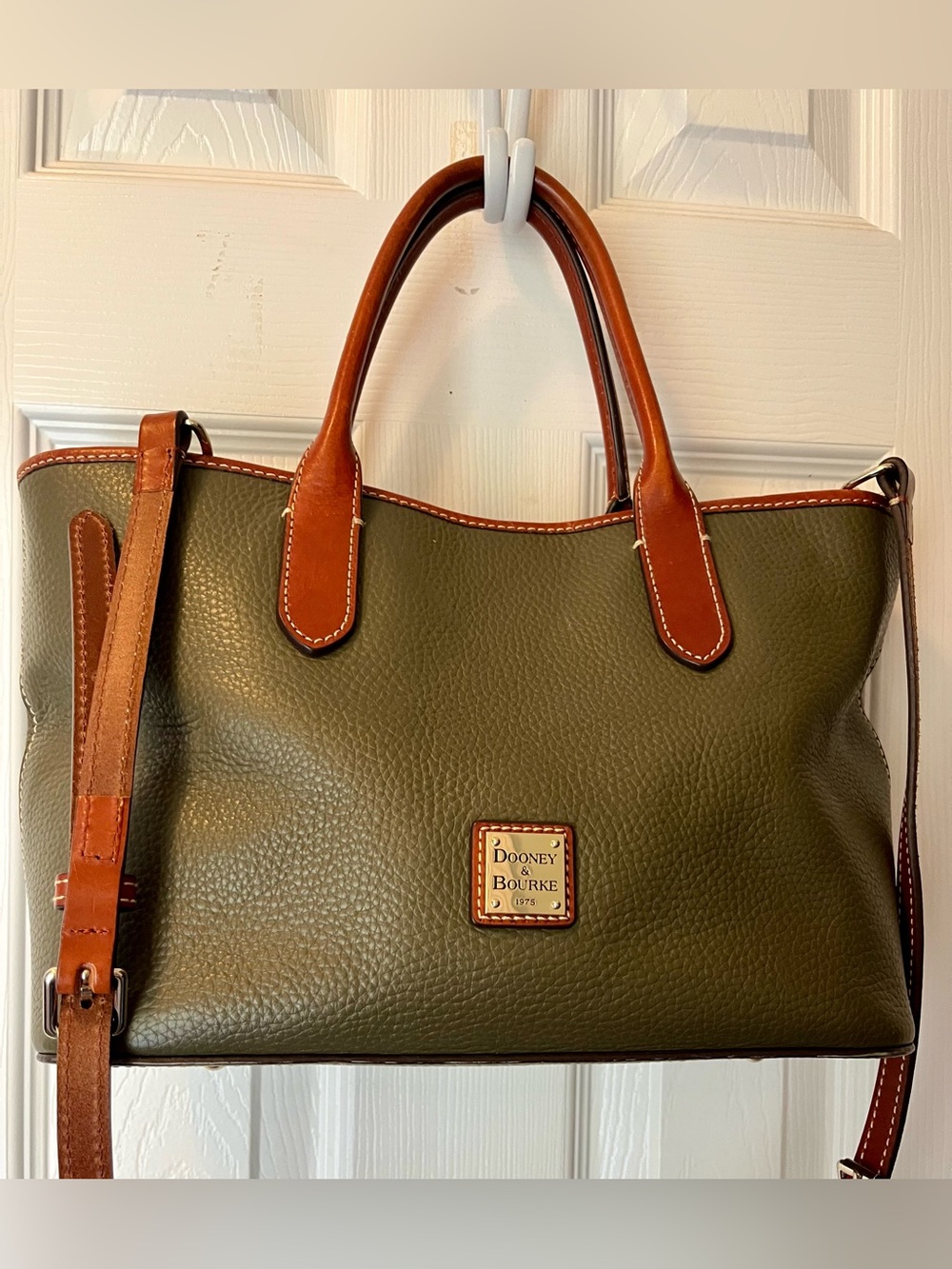 Like NEW~Large Dooney & Bourke Olive Green and Brown Pebble Leather Shoulder Bag